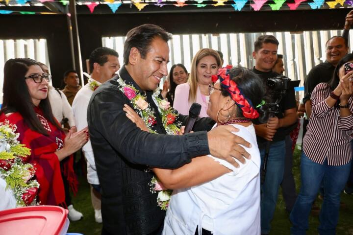 Eduardo Ramírez respalda a emprendedoras y reafirma compromiso con el bienestar de las mujeres