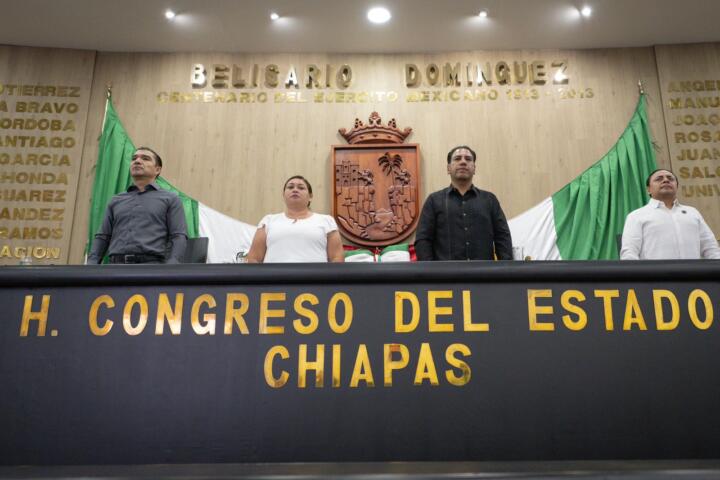 Atestigua gobernador Eduardo Ramírez homenaje póstumo al maestro José Artemio López Aguilar