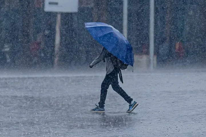 Alertan por lluvias intensas, calor extremo y vientos fuertes en gran parte de México Alertan por lluvias intensas, calor extremo y vientos fuertes en gran parte de México