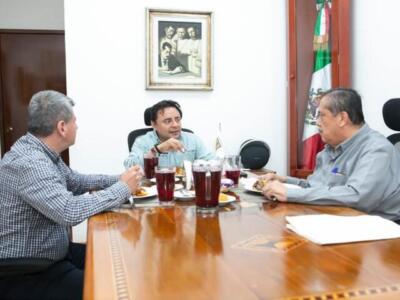 Fortalece Moreno Guillén comunicación con Salas Regionales