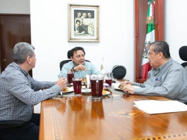 Fortalece Moreno Guillén comunicación con Salas Regionales
