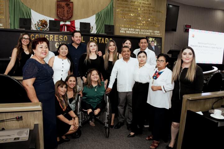 Javier Jiménez asiste a homenaje póstumo en honor al Maestro José Artemio López Aguilar