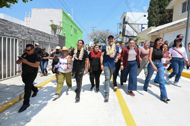 Eduardo Ramírez cumple a habitantes de Tuxtla Gutiérrez con calles y espacios renovados