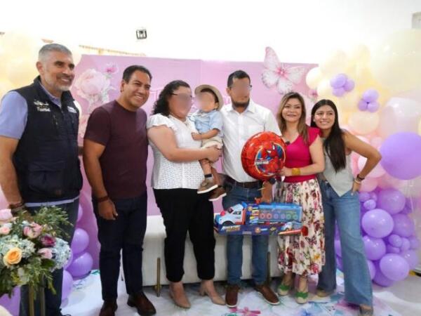 En el Día de las Madres, Eduardo Ramírez y Sofía Espinoza acompañan la integración de nuevas familias