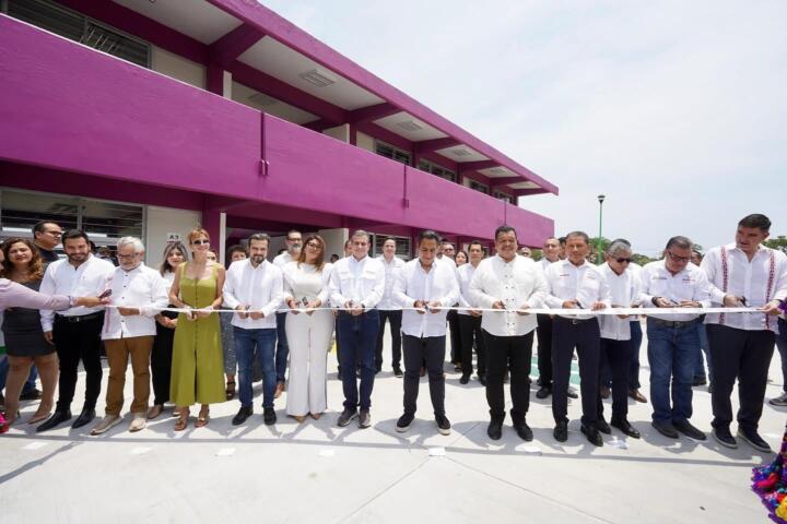 Eduardo Ramírez entrega infraestructura y apoyos de Conecta Chiapas en la UPTap
