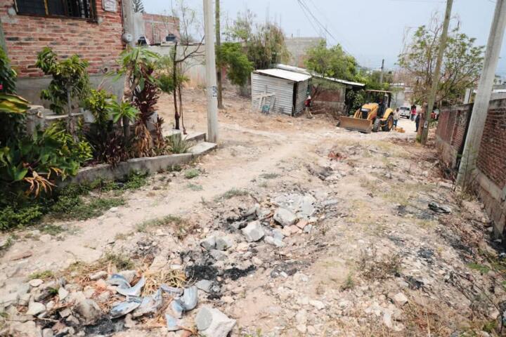 Inician trabajos de una calle más en Tuxtla; ahora en la colonia Villarreal