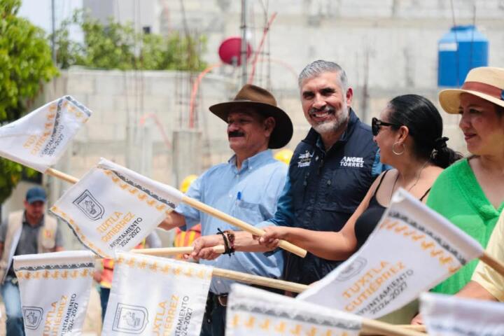 Inician trabajos de una calle más en Tuxtla; ahora en la colonia Villarreal