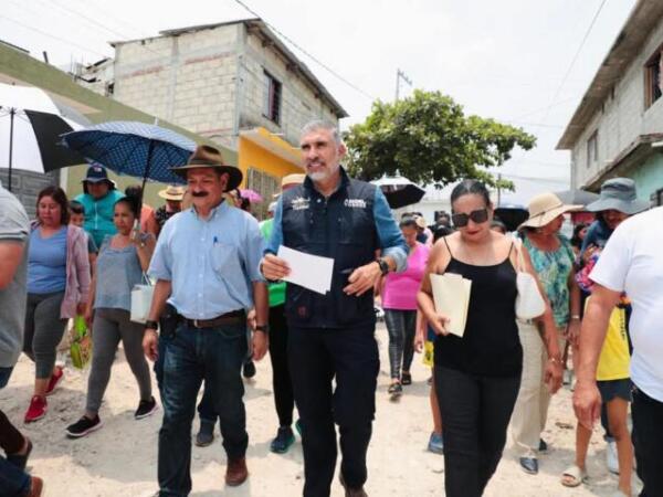 Inician trabajos de una calle más en Tuxtla; ahora en la colonia Villarreal