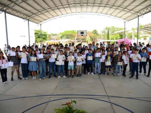 Se realiza en la UNACH la premiación de la fase estatal de la Olimpiada Mexicana de Matemáticas para Educación Básica