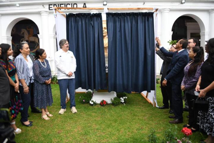 Rinde UNACH homenaje al legado de Rosario Castellanos Figueroa