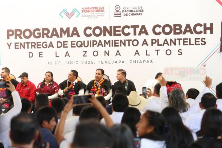 Eduardo Ramírez entrega equipo tecnológico y lleva Internet a planteles del Cobach de la Zona Altos
