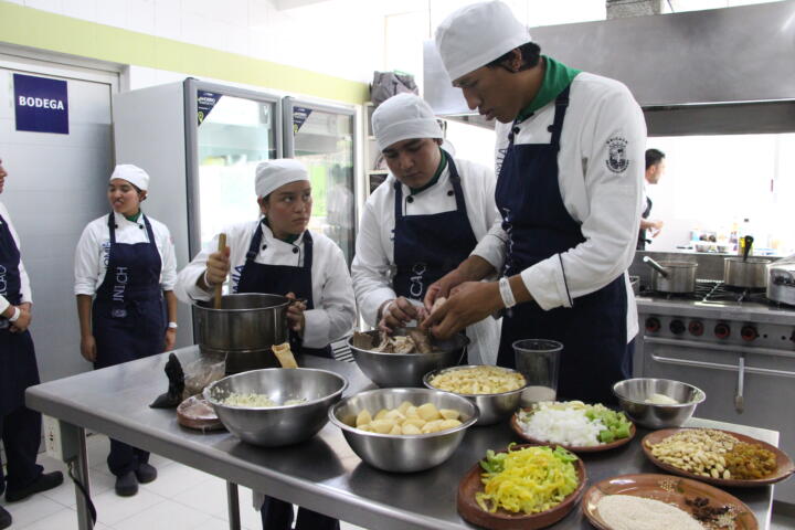 Sabor, saber y tradición convergen en “Tierra de Sabores”