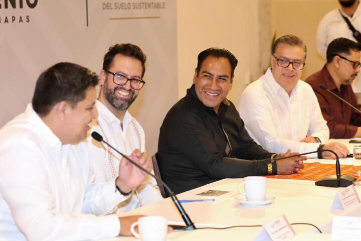 Eduardo Ramírez impulsa certeza jurídica en Chiapas con el respaldo del Insus