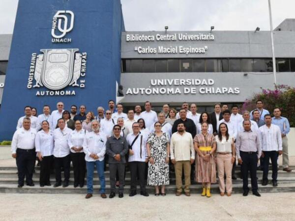Impulsan autoridades educativas e instituciones de educación superior acciones que favorezcan el acceso de los jóvenes a la formación profesional