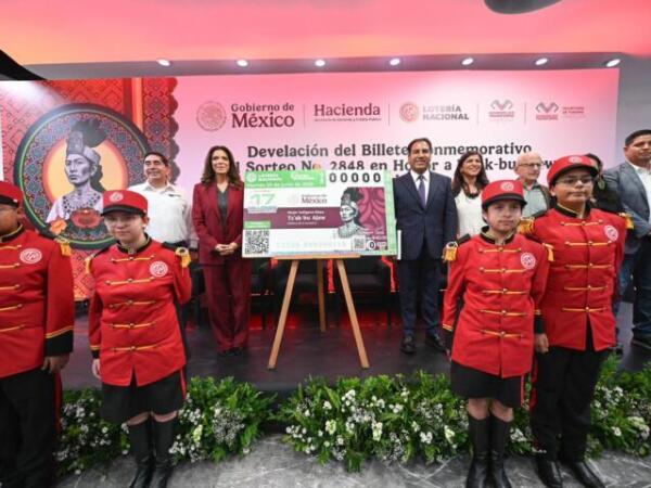 Honran Gobierno de Chiapas y Lotería Nacional a Reina Roja de Palenque con Sorteo Superior