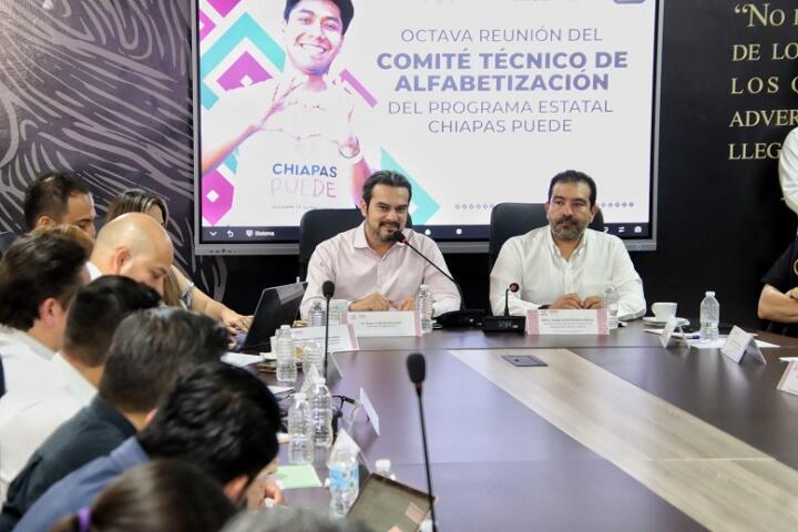 Subsistemas educativos presentan avances del programa Chiapas Puede en reunión del Comité Técnico de Alfabetización
