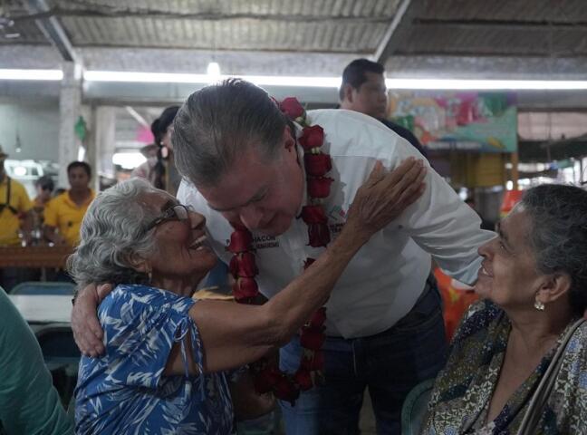 Reconocemos el esfuerzo de las familias que hacen grande al Mercado San Juan: Paco Chacón