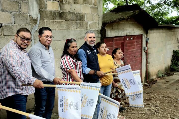 Iniciamos una calle más en la colonia Las Granjas, como parte del programa Calles Felices: Angel Torres
