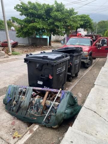Invita Ayuntamiento de Tuxtla a no tirar sillones, colchones o muebles, en contenedores