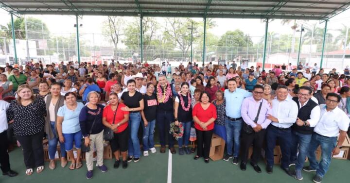 Avanza el “Pollotón” en Tuxtla; ahora beneficia a familias de San José Terán