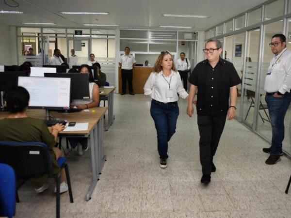 Bajo estrictas medidas de seguridad y transparencia realizó UNACH el examen de admisión de la Licenciatura en Médico Cirujano