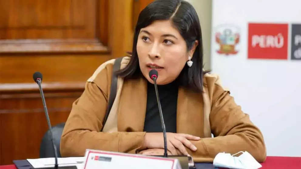 Perú rompe relaciones diplomáticas con México tras el asilo a la ex primera ministra Betssy Chávez