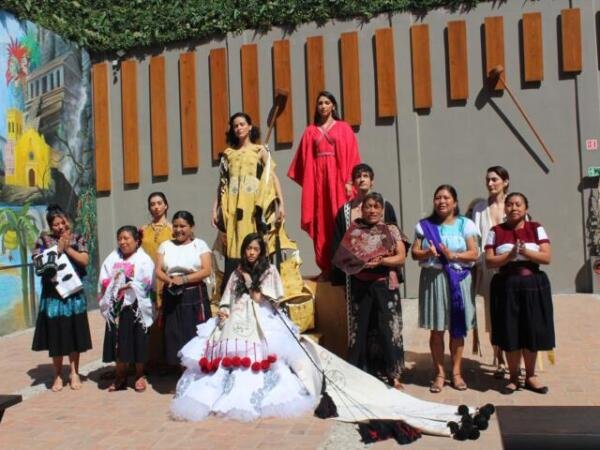 “Están sus manos: aquí permanece su trabajo”; celebran exposición Jlumaltik, nuestros territorios