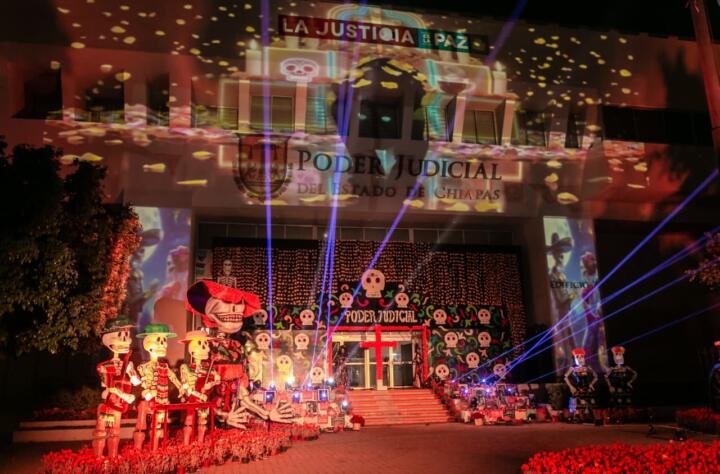 Poder Judicial se ilumina para celebrar nuestras tradiciones 