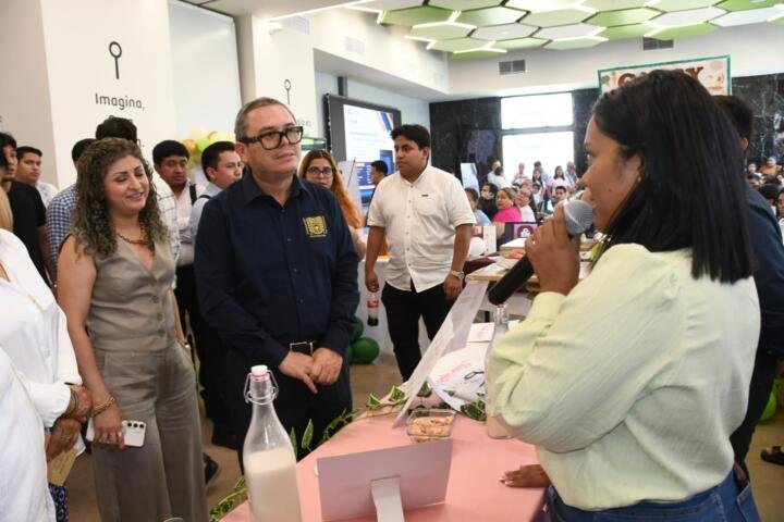 Se realizó el Foro de Innovación y Emprendimiento IGNITE UNACH 2025