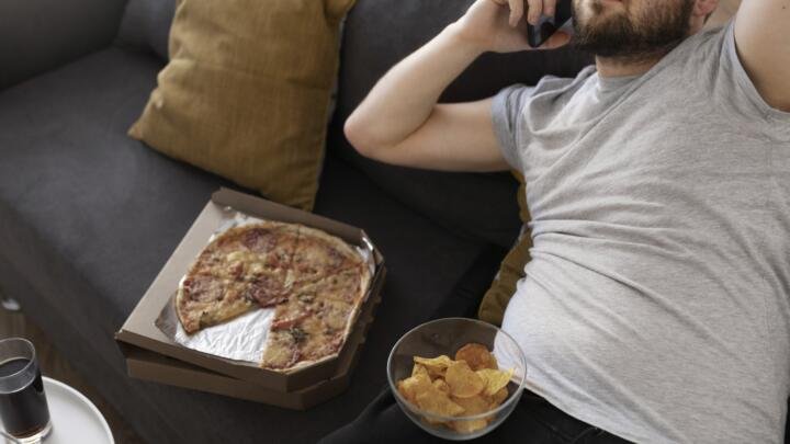 El impacto silencioso del sedentarismo: cómo afecta al corazón incluso en personas jóvenes El impacto silencioso del sedentarismo: cómo afecta al corazón incluso en personas jóvenes