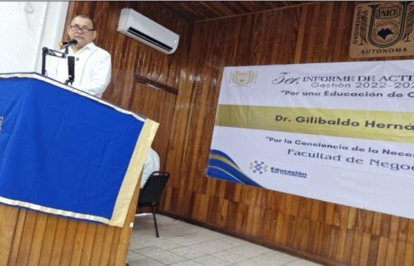 Rindió su Tercer Informe de Actividades el director de la Facultad de Negocios de la UNACH Campus Tapachula
