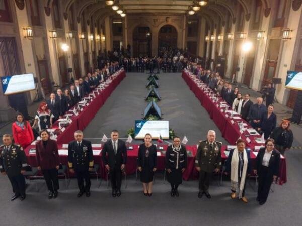 Eduardo Ramírez asiste a Sesión del Consejo Nacional de Seguridad, encabezada por Claudia Sheinbaum