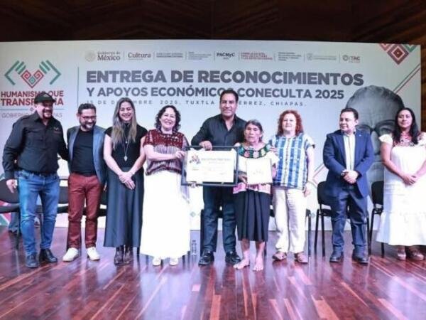 Eduardo Ramírez encabeza entrega de reconocimientos y apoyos económicos Coneculta 2025