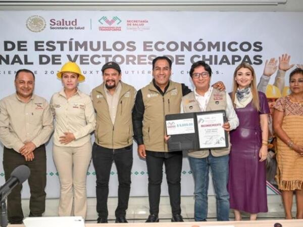 Eduardo Ramírez reconoce a personal de vectores por su labor en la prevención de enfermedades