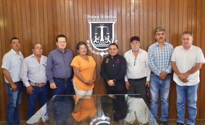 Moreno Guillén ratifica su compromiso con la seguridad jurídica en la posesión de la tierra