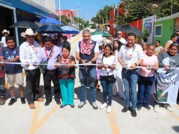 Junto a vecinas y vecinos, Angel Torres inaugura una vialidad más en Tuxtla; ahora en la colonia Nuevo Amanecer