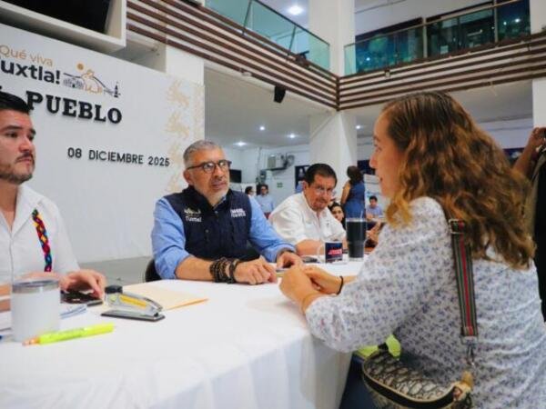 Angel Torres encabeza el último Lunes del Pueblo 2025 y reafirma un gobierno cercano y comprometido con las familias tuxtlecas