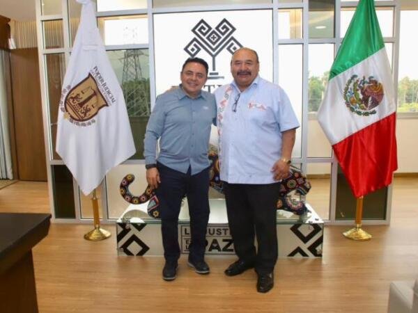 Juan Carlos Moreno Guillén sostiene reunión con alcalde de Copainalá