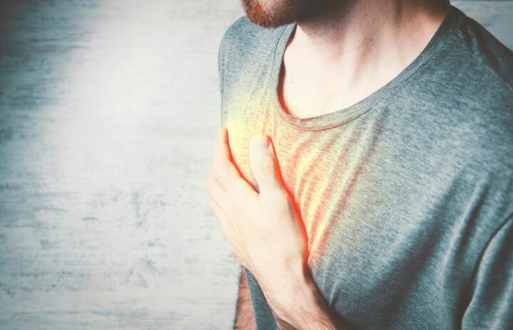 Dolor torácico al esfuerzo leve: señales de alerta cardiovascular