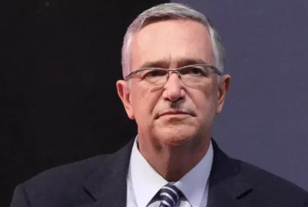 Gobierno confirma acercamiento de Grupo Salinas para cubrir deuda fiscal