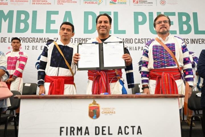 
Eduardo Ramírez atestigua Asamblea del Pueblo en San Juan Cancuc y fortalece acciones prioritarias