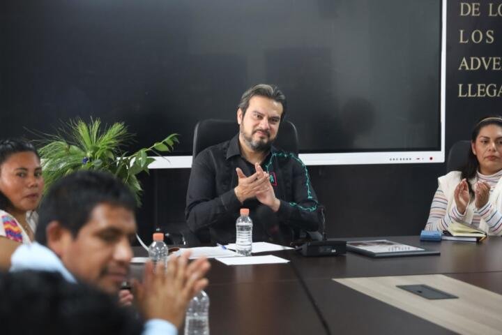 Celebran la transformación educativa en escuelas de la región Altos de Chiapas