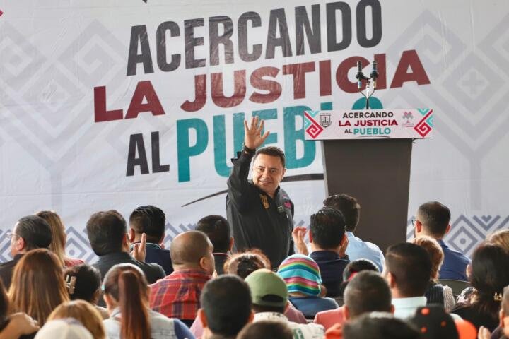Juan Carlos Moreno Guillén acerca la justicia a Reforma y Pichucalco