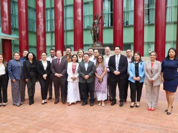Juan Carlos Moreno Guillén realiza visita institucional a la sede del Poder Judicial de la Federación