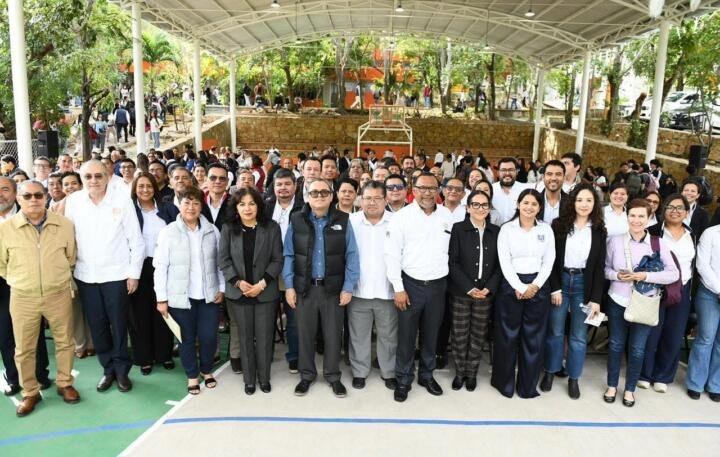 Recorre el rector de la UNACH Oswaldo Chacón Rojas distintas unidades académicas