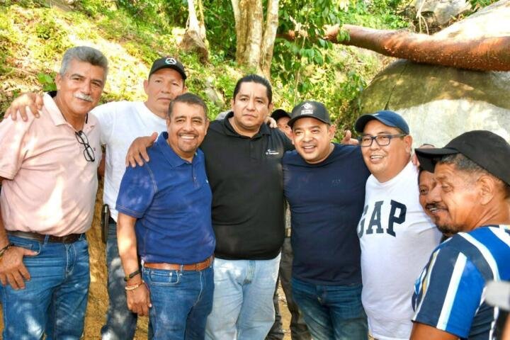 Javier Jiménez impulsa apoyos sustentables en comunidades de Huixtla