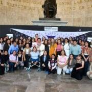 Javier Jiménez reconoce liderazgo femenino en el Primer Parlamento de Mujeres Jóvenes