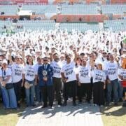 Chiapas rompe Récord Guinness de la Imagen Humana de Camiseta de Fútbol Más Grande