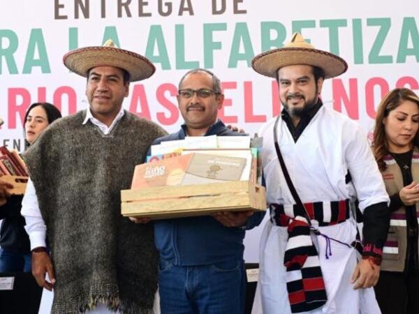 Cuando los libros llegan, los mundos se multiplican en Santiago El Pinar