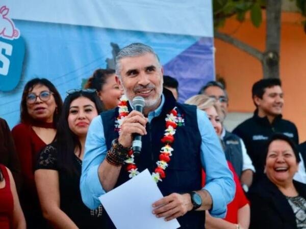 Angel Torres hace realidad el sueño de habitantes de La Misión, con calles nuevas